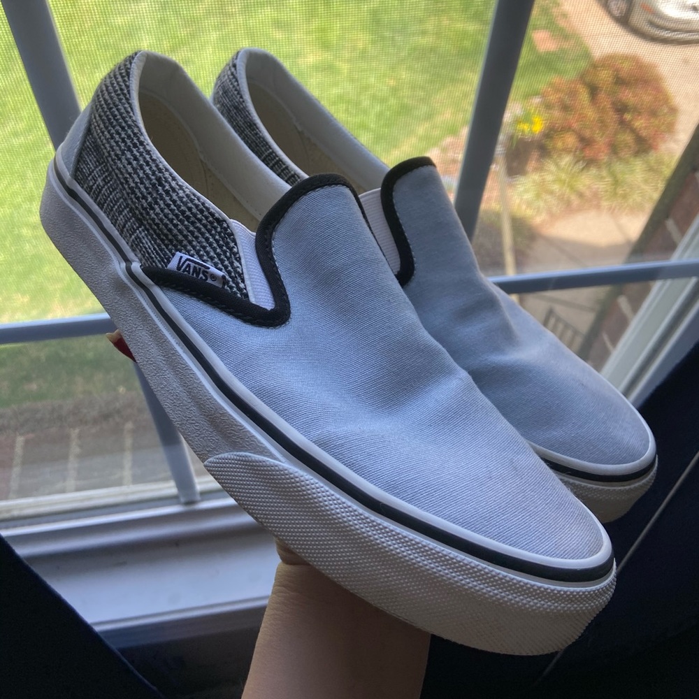 Custom Vans - image 1
